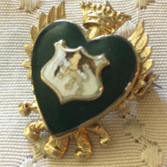 Coro English Heraldic Rampant Lion Pin Signed Damaged - Picture 4 of 5